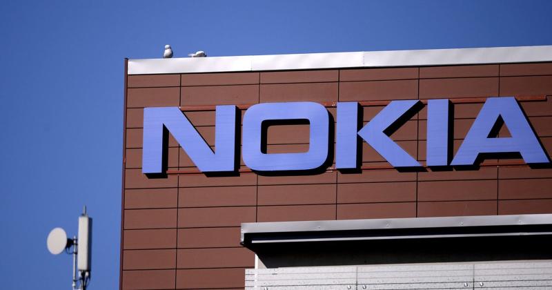 Samsung має намір придбати мобільний бізнес Nokia.