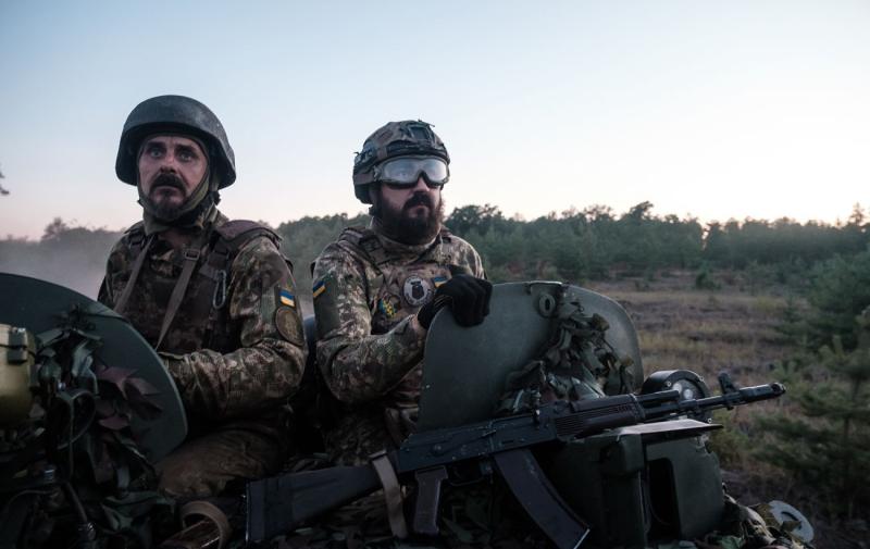 Експерт озвучив прогноз щодо термінів, коли може бути зупинено наступ російських військ на Донбасі.