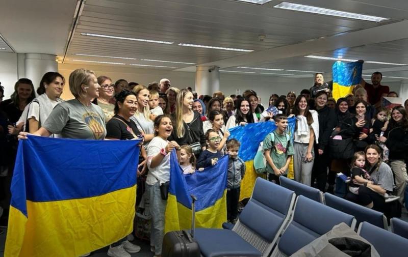 Україна здійснила евакуацію 179 людей з Лівану, з яких 134 є громадянами України, повідомляє Міністерство закордонних справ.