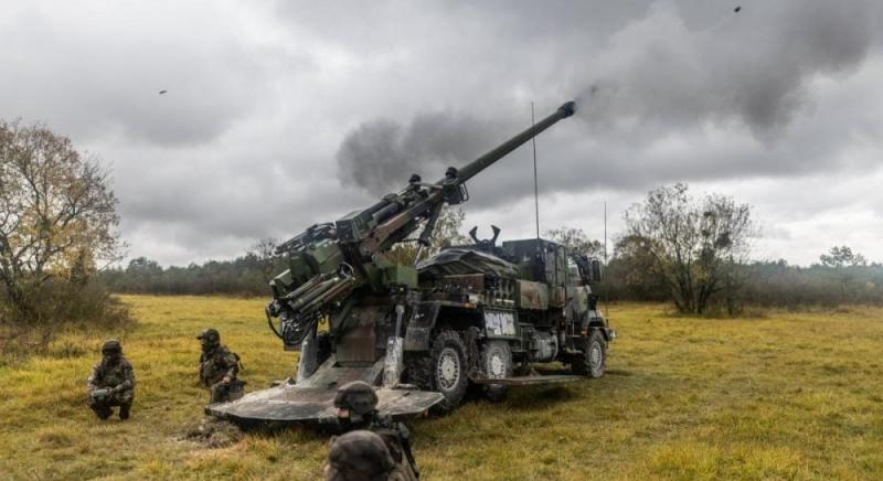 Франція надасть Україні значну партію самохідних артилерійських установок Caesar.