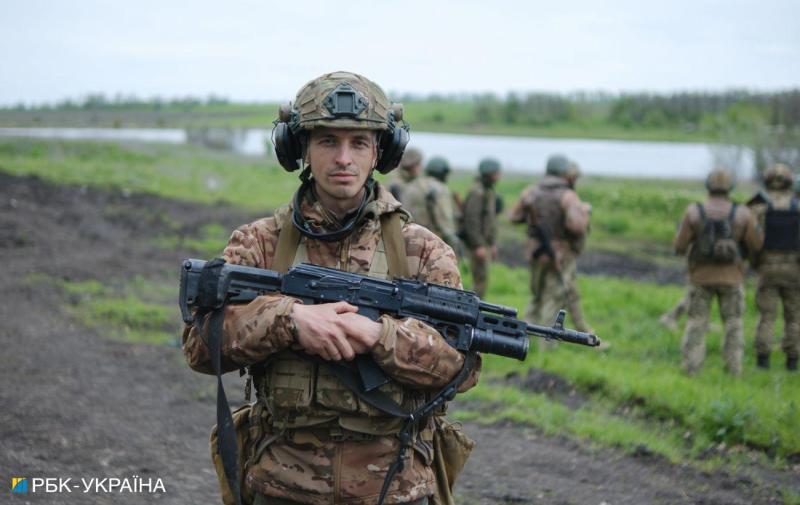 Російські війська зробили крок вперед у Часовому Яру, тоді як українські сили змогли повернути контроль над певними ділянками в центрі Торецька, згідно з картами ISW.